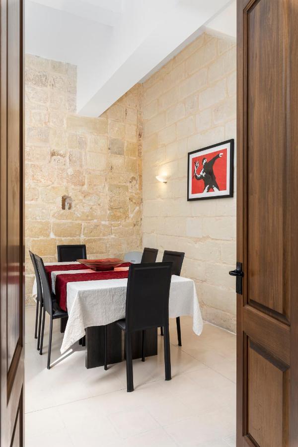 Traditional & Modern Maltese Townhouse - Rooftop Terrace And Sea Views, Close To Birgu Waterfront Cospicua المظهر الخارجي الصورة