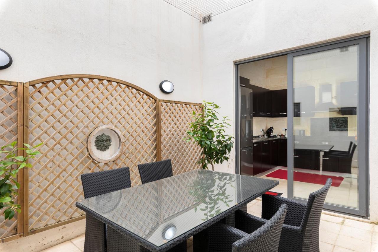 Traditional & Modern Maltese Townhouse - Rooftop Terrace And Sea Views, Close To Birgu Waterfront Cospicua المظهر الخارجي الصورة