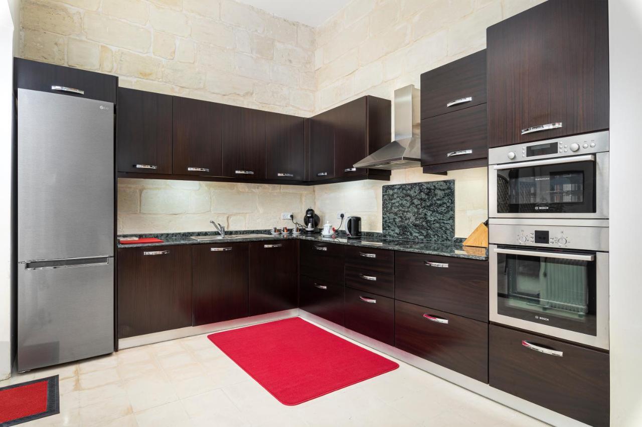 Traditional & Modern Maltese Townhouse - Rooftop Terrace And Sea Views, Close To Birgu Waterfront Cospicua المظهر الخارجي الصورة