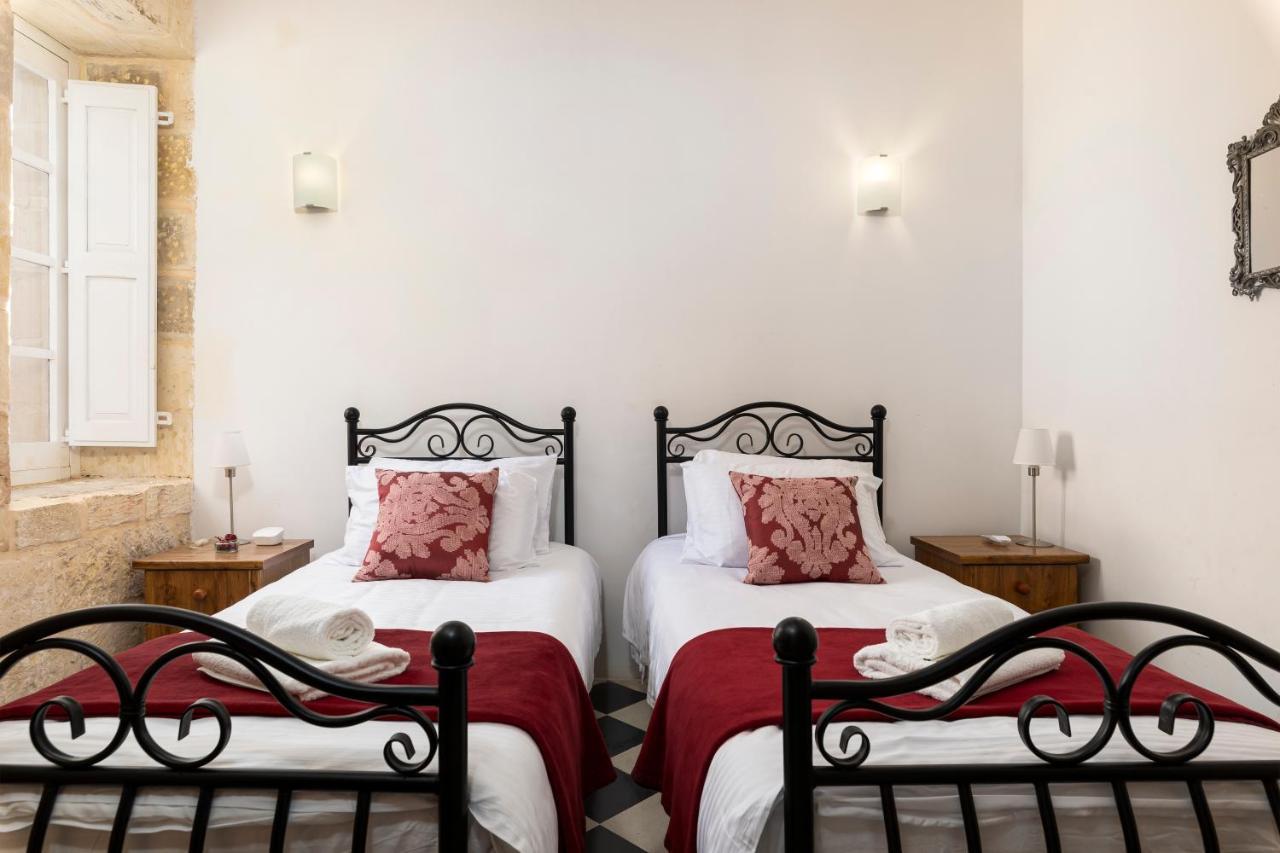 Traditional & Modern Maltese Townhouse - Rooftop Terrace And Sea Views, Close To Birgu Waterfront Cospicua المظهر الخارجي الصورة