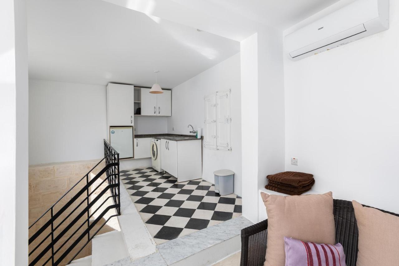 Traditional & Modern Maltese Townhouse - Rooftop Terrace And Sea Views, Close To Birgu Waterfront Cospicua المظهر الخارجي الصورة