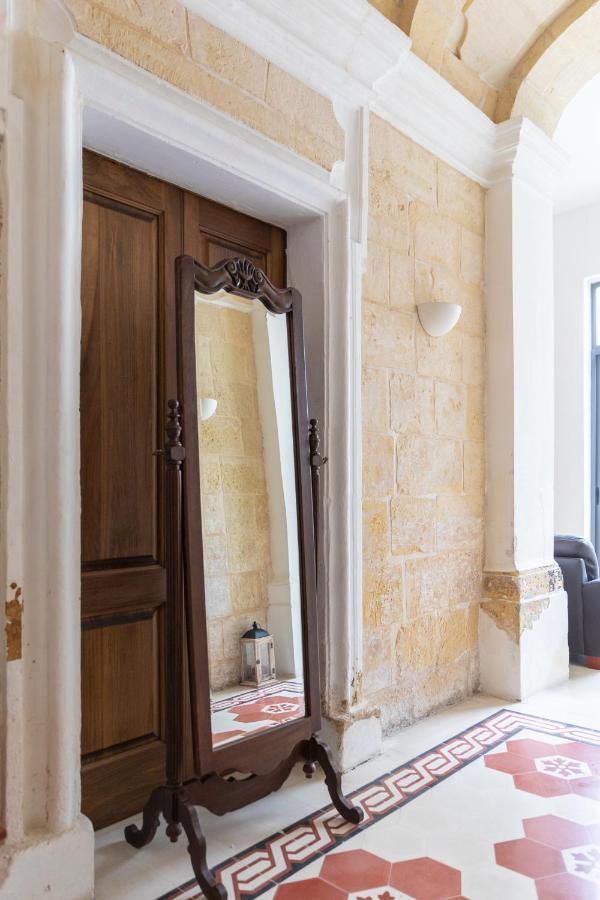 Traditional & Modern Maltese Townhouse - Rooftop Terrace And Sea Views, Close To Birgu Waterfront Cospicua المظهر الخارجي الصورة